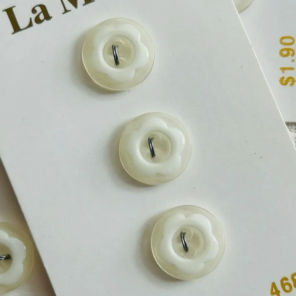 (9) Vintage La Mode White Flower Buttons Made in Italy